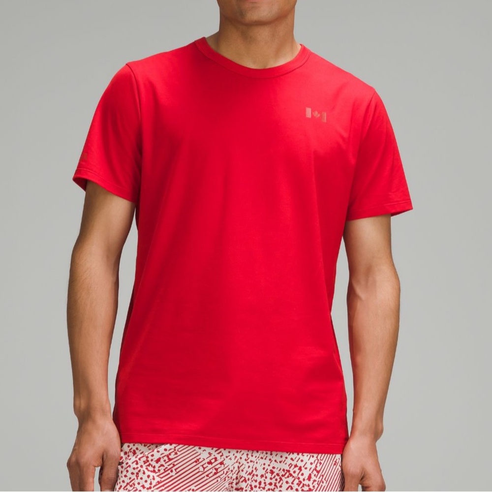 Lululemon Team Canada The Fundamental Short Sleeve T-Shirt NWT Red